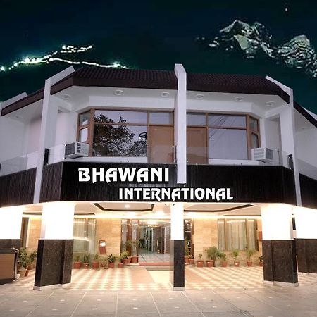 Hotel Bhawani International Katra  Esterno foto